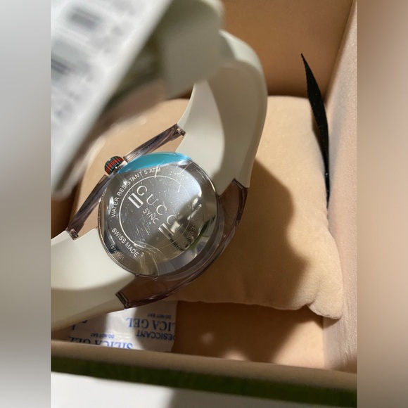 ***GUCCI***Gucci Sync YA137102 Men’s Watch
Case Material:  Stainless Steel - Picture 12 of 16